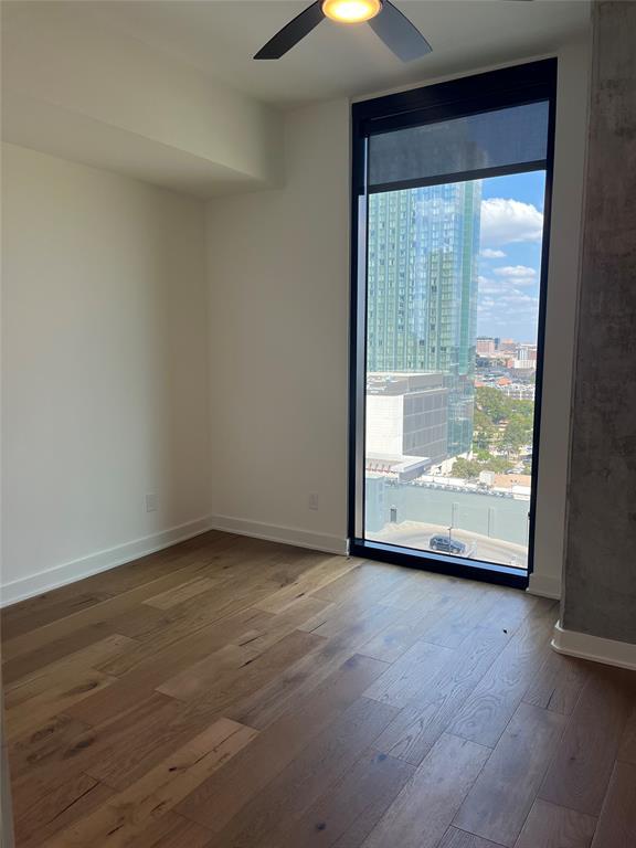 Foto del edificio - 84 East Ave