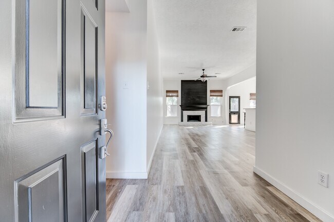 Foto del edificio - 31302 Baker Lake Dr