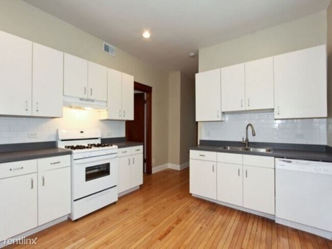 Foto del edificio - 2500 N Richmond St