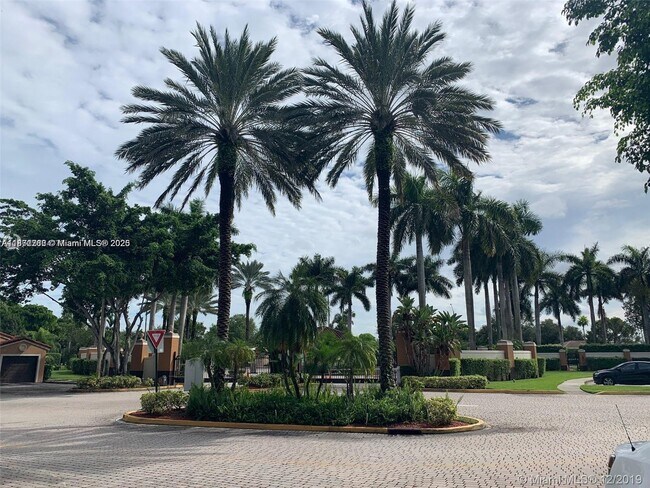 Foto del edificio - 2163 Renaissance Blvd