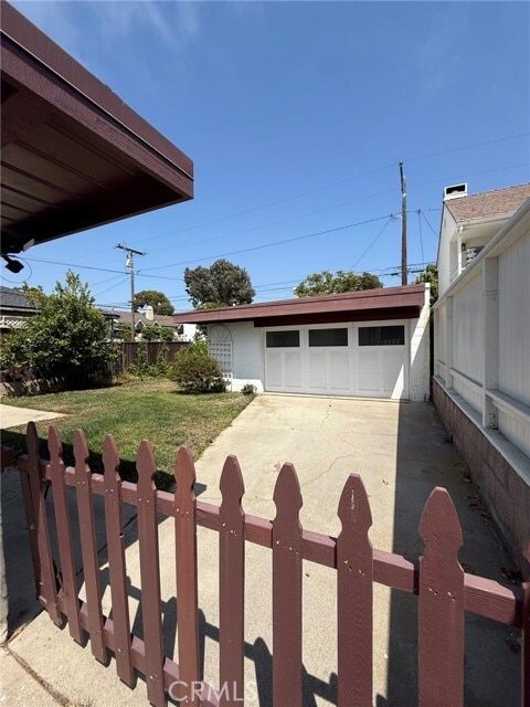 Building Photo - 3008 Palm Ave