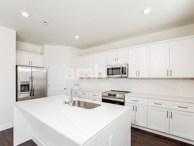 Building Photo - 6454 Intuition Lane