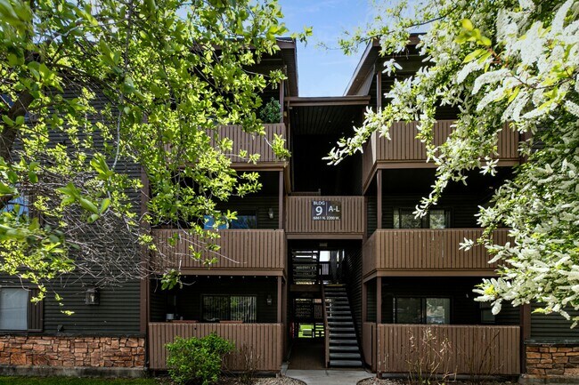 Building Photo - 6861 N 2200 W