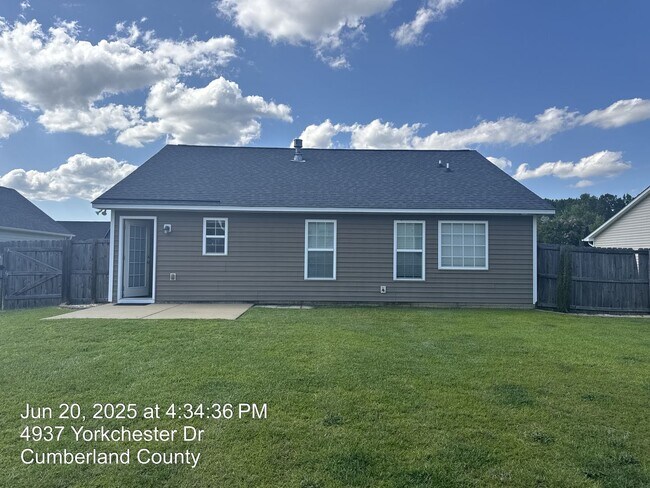 Foto del edificio - 4937 Yorkchester Dr