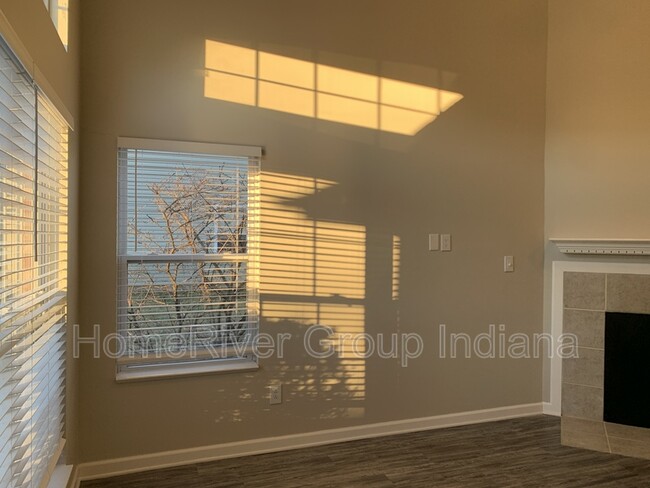 Building Photo - 14225 Gentry Dr