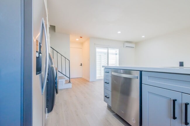 Building Photo - Andreo Avenue Residences