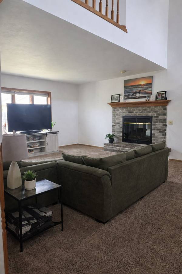 Foto del edificio - 5849 Woodland Dr