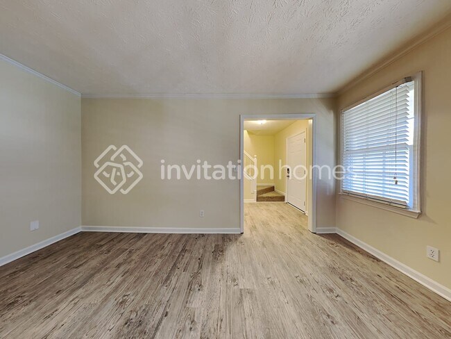 Building Photo - 5640 Princeton Oaks Dr