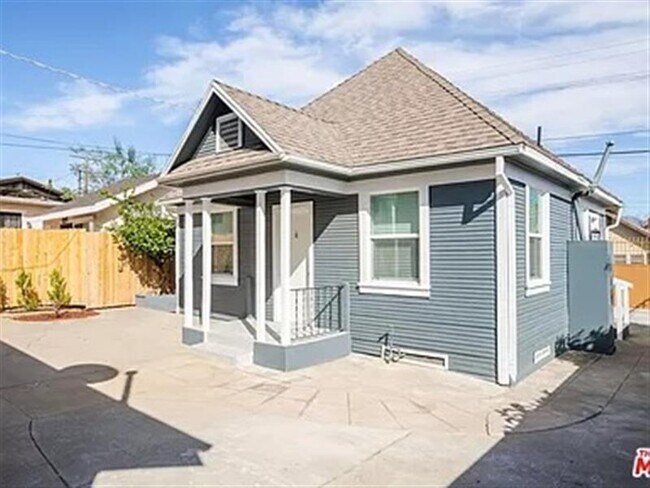 Building Photo - Angel Homes