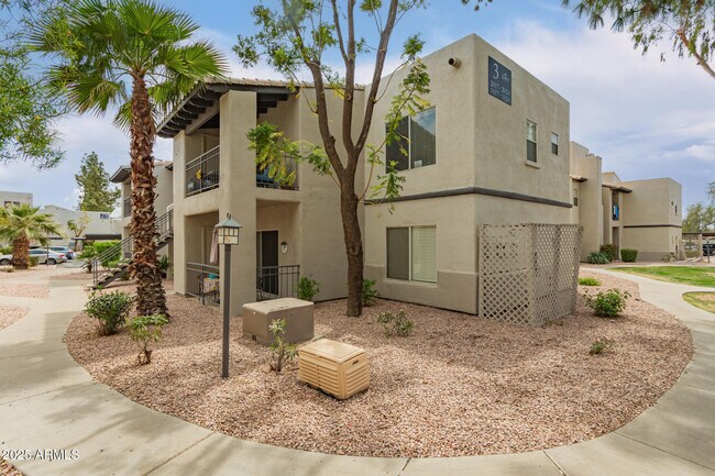 Building Photo - 14145 N 92nd St