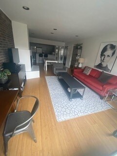 Foto del edificio - 644 W Arlington Pl