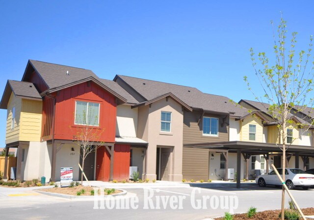 Primary Photo - 1576 W Deer Crest St