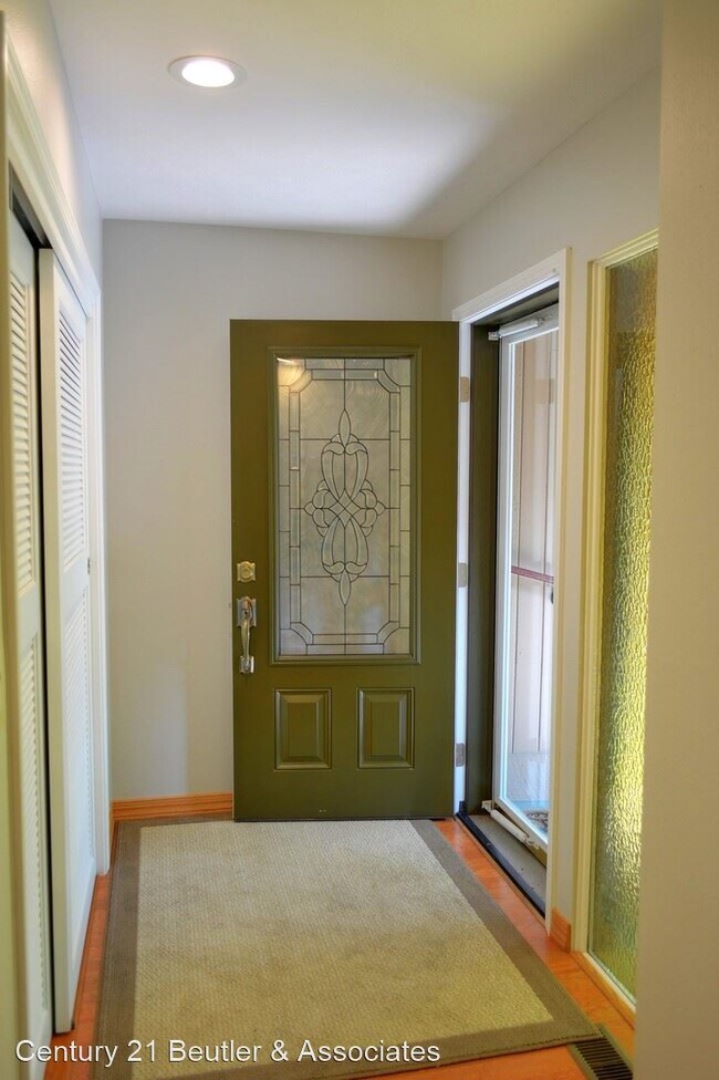 Foto del edificio - 3 br, 2 bath House - 2109 E. Rockwood Blvd