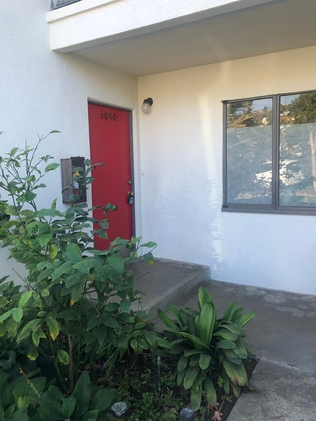 Building Photo - 3048 Luna Dr