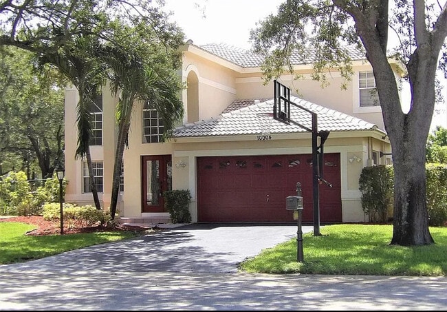 Photo - 10004 NW 57th Pl House