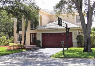 Building Photo - 10004 NW 57th Pl