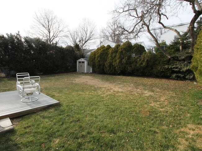 Photo - 617 Renz St House