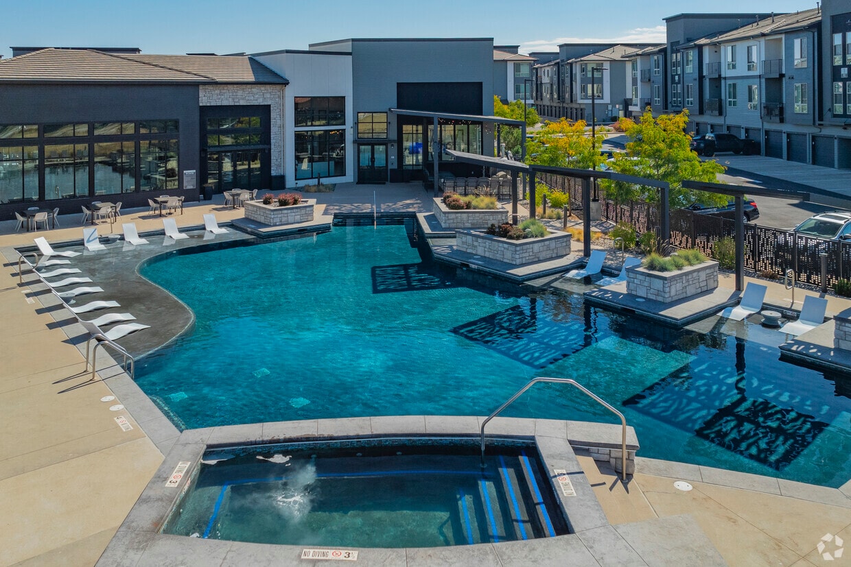 Solana Lucent Station - 8555 Belle Dr Highlands Ranch, CO 80129 |  Apartments.com