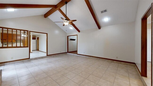 Building Photo - 2704 Wilderness Dr N