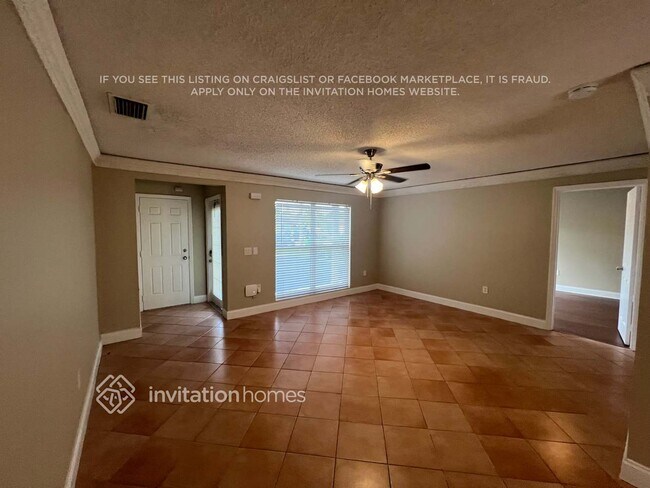 Building Photo - 11360 NW 37th Pl