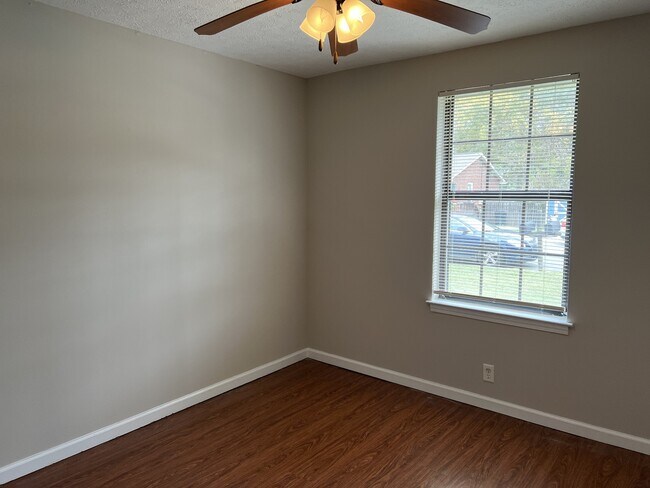 Foto del edificio - 2354 Cooper Terrace