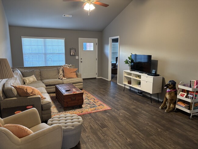 Building Photo - 1190 S Gentle Valley Dr Building Photo - 1190 S Gentle Valley Dr