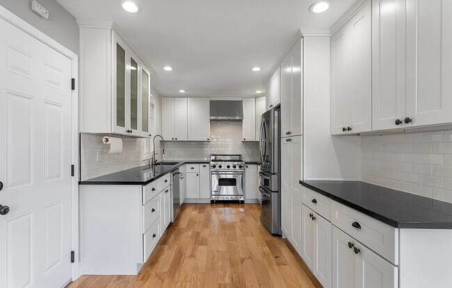 Foto del edificio - 16700 Citronia St