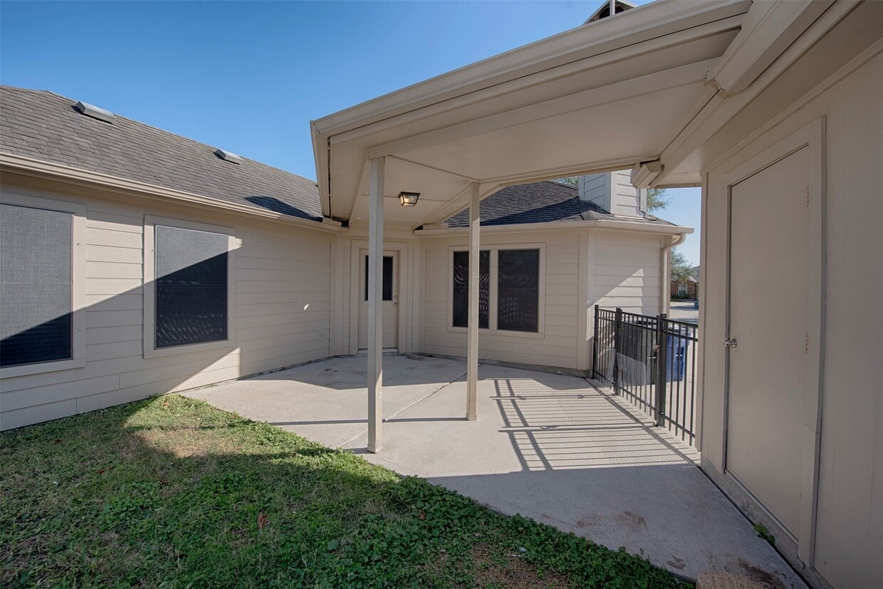 Building Photo - 3286 Bend Cove Ct