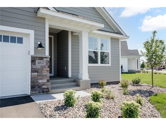 Building Photo - 4817 127th Cir NE