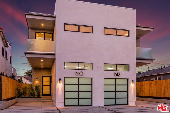 Foto del edificio - 1612 S Wooster St