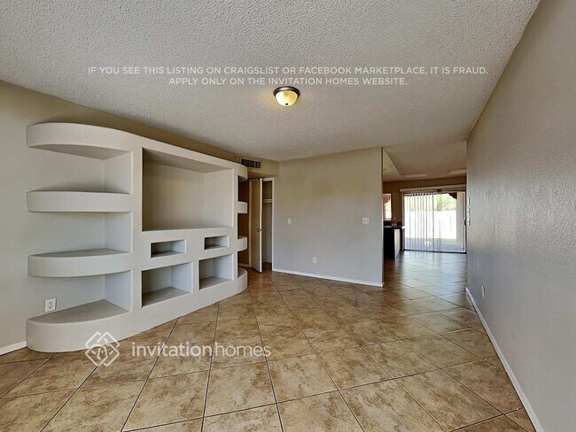 Building Photo - 618 N 69th Ave