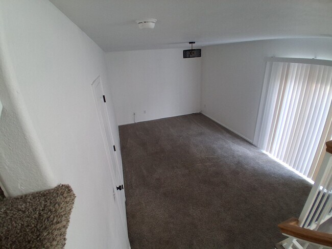 Foto del edificio - 3051 Waterleaf Way