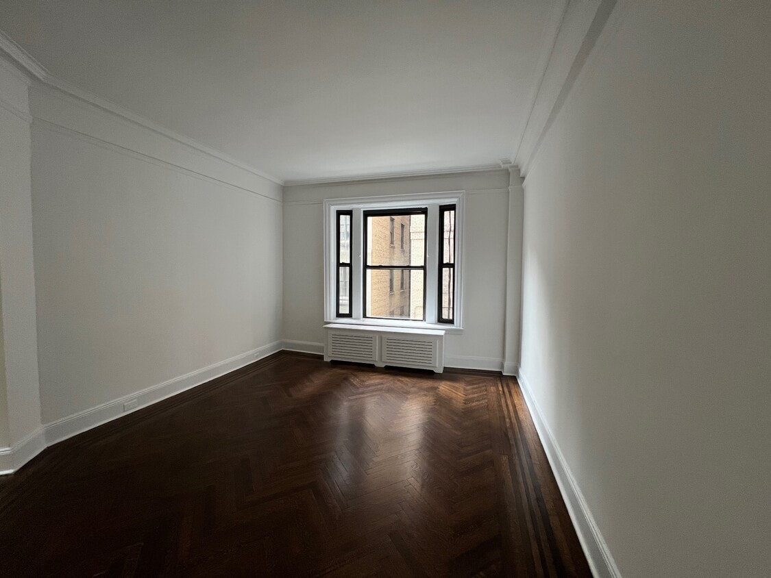 Foto principal - 166 W 72nd St