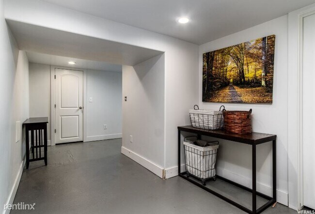 Foto del edificio - 3 br, 2 bath House - 5200 W 3500 S