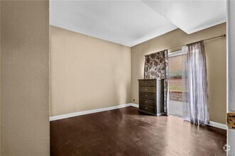 Building Photo - 845 N Juarez St