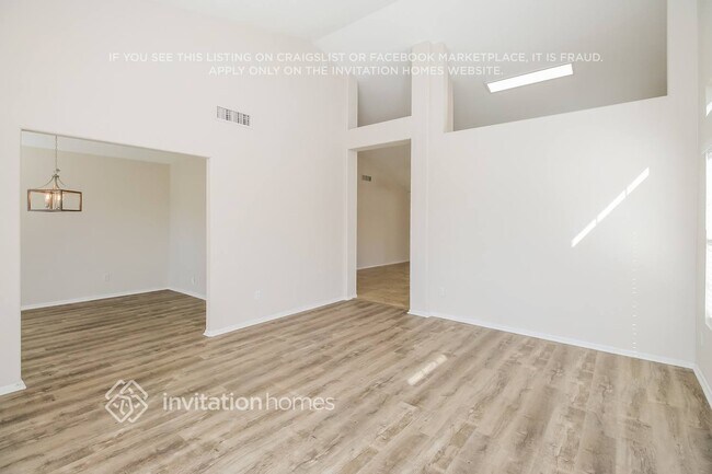 Foto del edificio - 1400 W Gail Dr