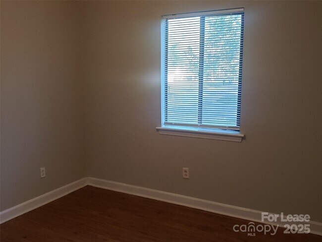 Building Photo - 8111 Marcus Ln