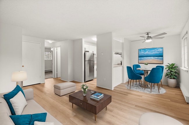 Welcome Tacoma Gardens - Tacoma Gardens Apartments