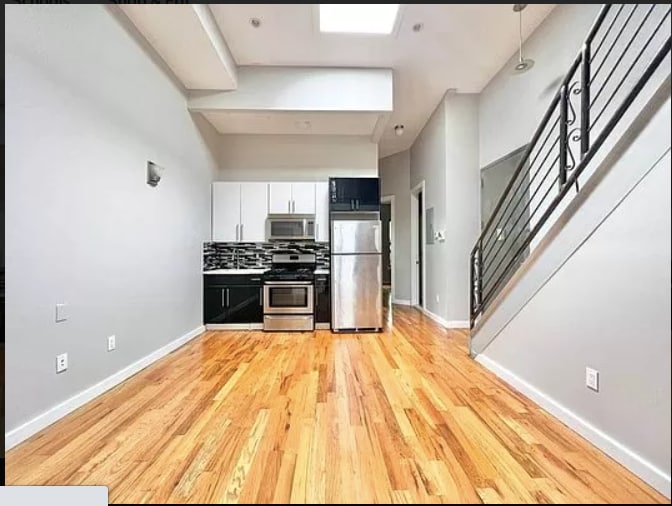 Primary Photo - 1247 Jefferson Ave