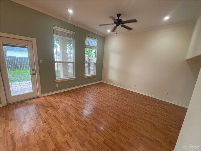 Building Photo - 3443 S Midtown Cir St