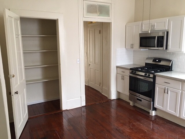 COCINA - 8205 Freret St