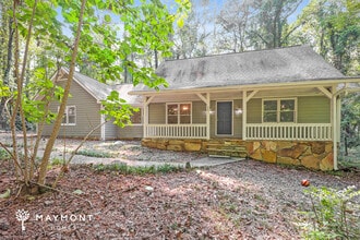 Building Photo - 245 Devilla Ct