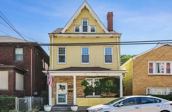 Building Photo - 1428 Evergreen Ave