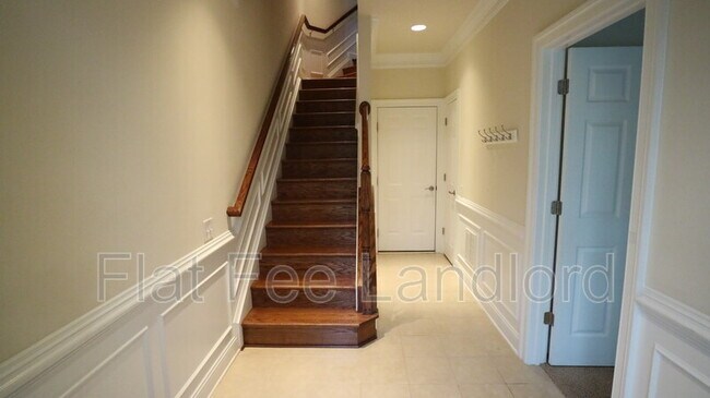 Building Photo - 9445 Canonbury Square