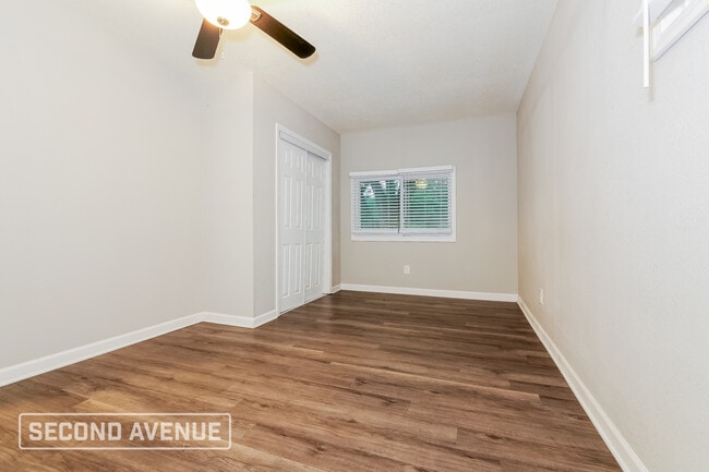 Building Photo - 401 Lacy Ln
