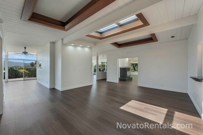 Foto del edificio - 748 Beechnut Ct