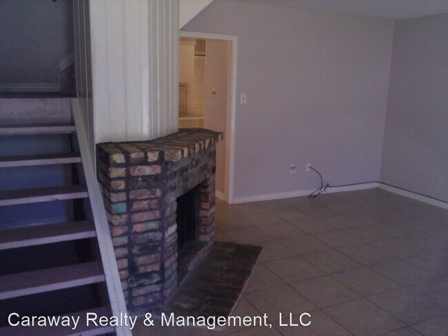 Building Photo - 2 br, 2 bath House - 1701 Coty St. Unit #2