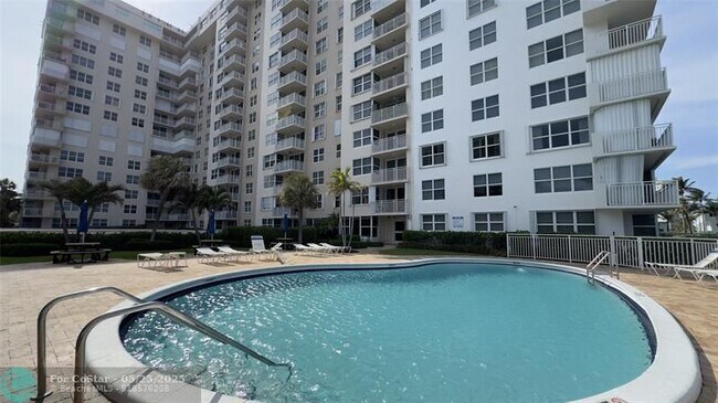 Building Photo - 5200 N Ocean Blvd