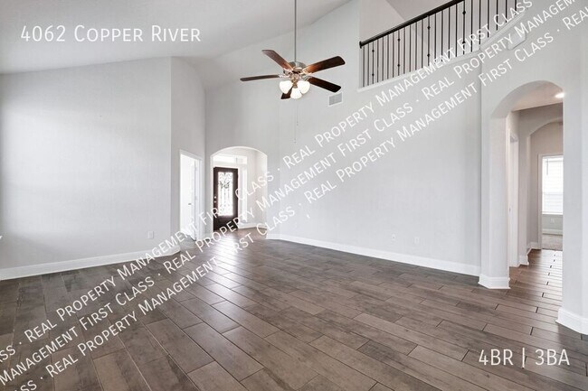 Foto del edificio - 4062 Copper River