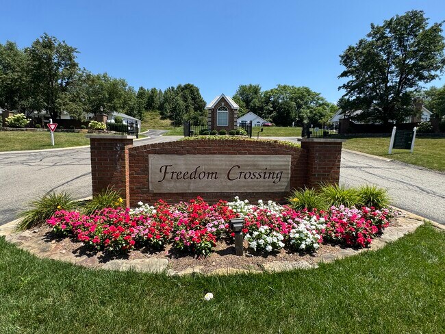 Foto del edificio - Freedom Crossing Apartments